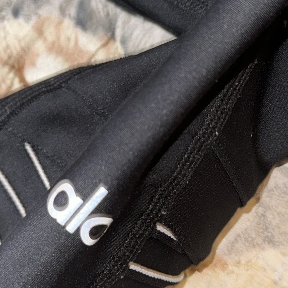 ALO HIGH WAIST MOTO LEGGINGS - Picture 2 of 5